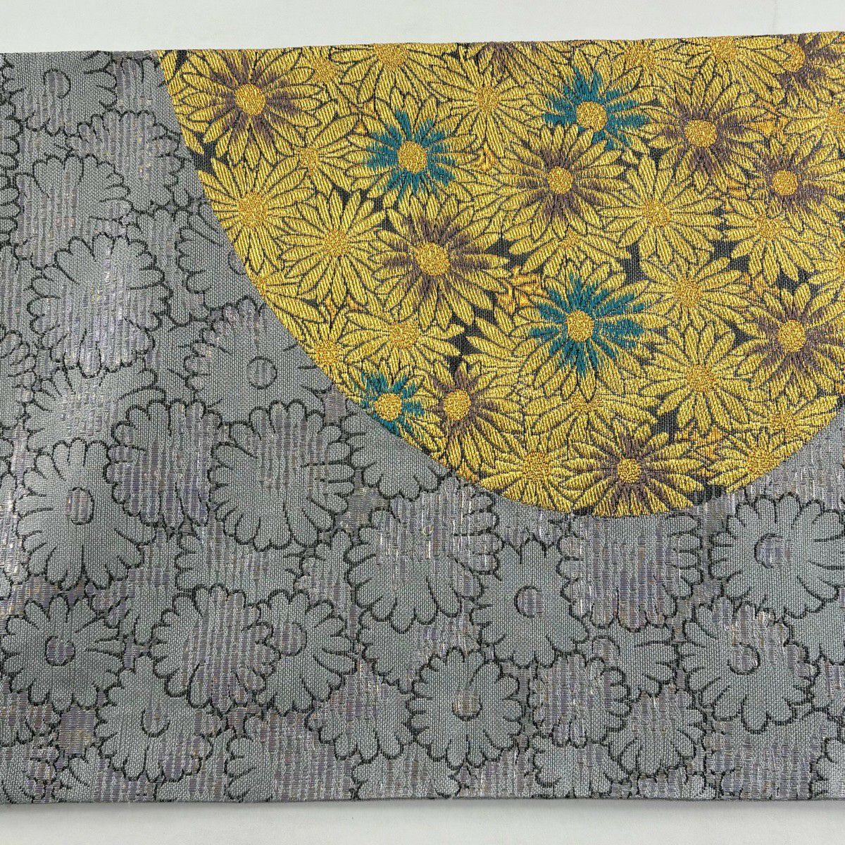 【美品】 袋帶 秀品級 附有落款 菊花花 金銀彩 刺繡 灰色 六通 純蠶絲