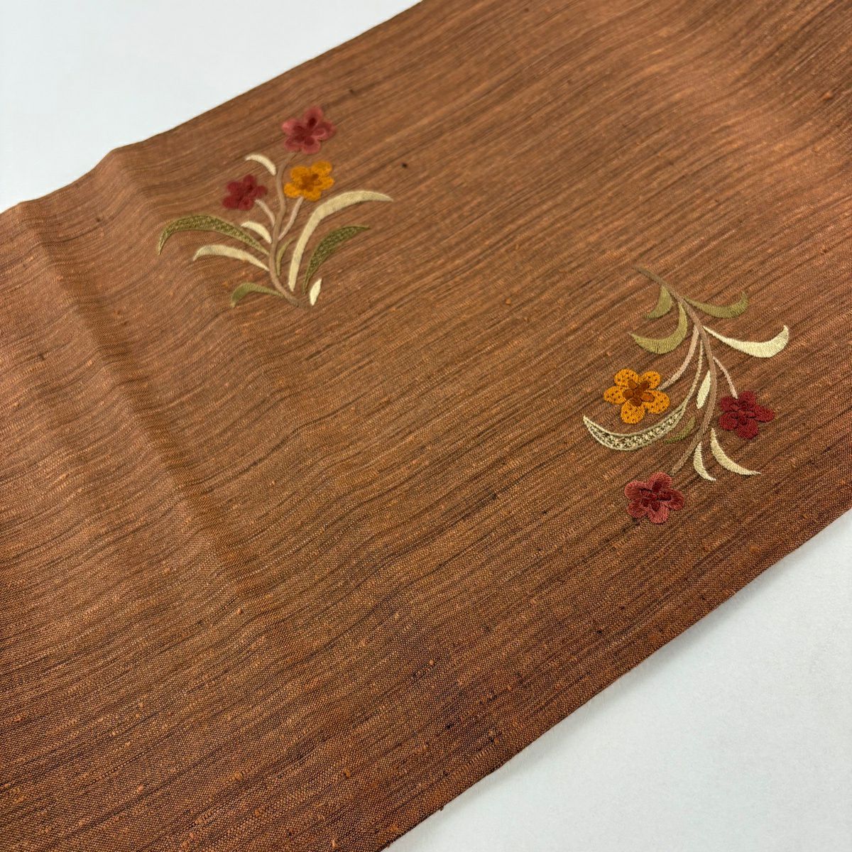 【美品】 袋帶 秀品級 草花紋刺繡 茶 お太鼓圖案 純蠶絲