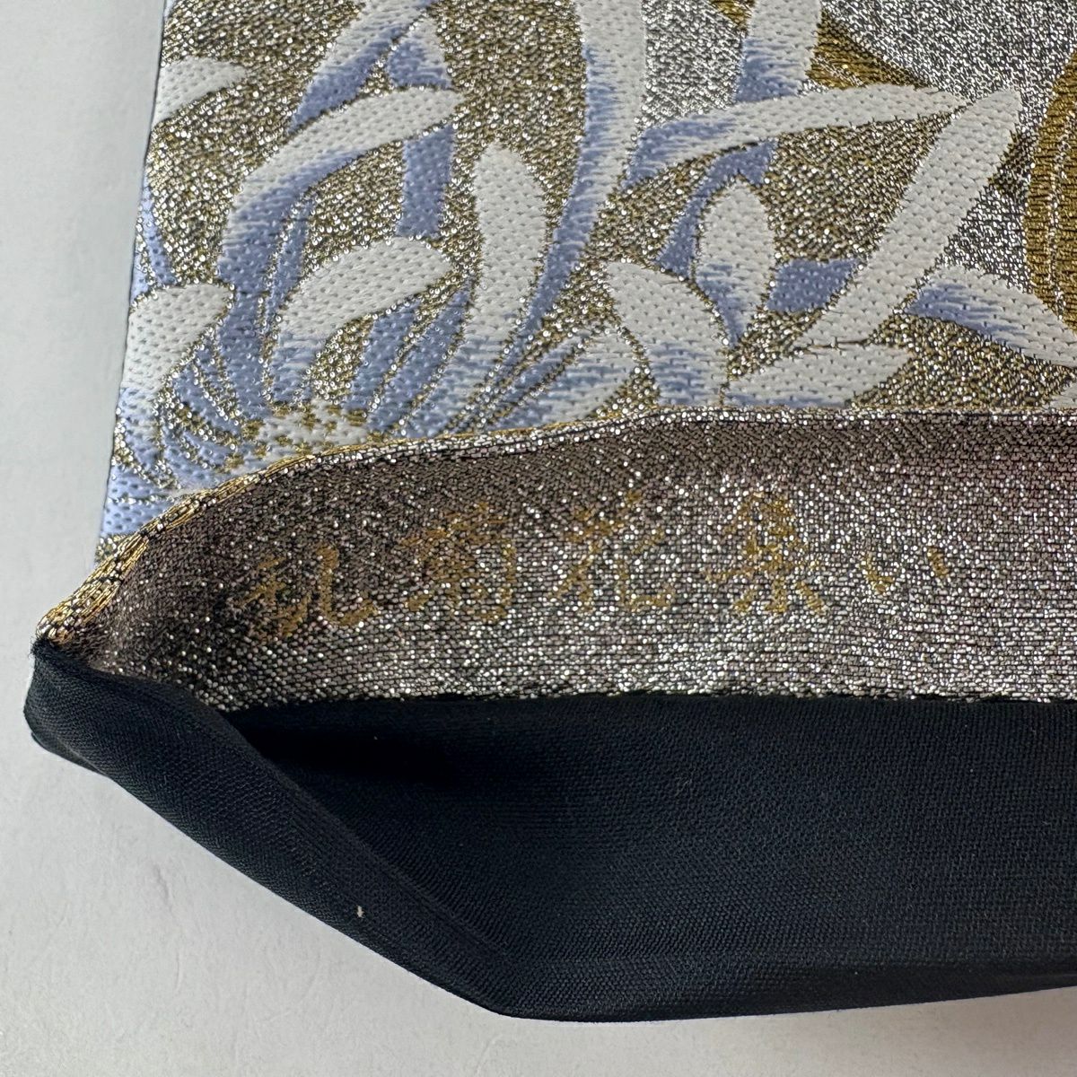 【美品】 袋帶 秀品級 振袖禮服禮服用 亂菊花花集 金絲 金金箔 銀 六通 純蠶絲