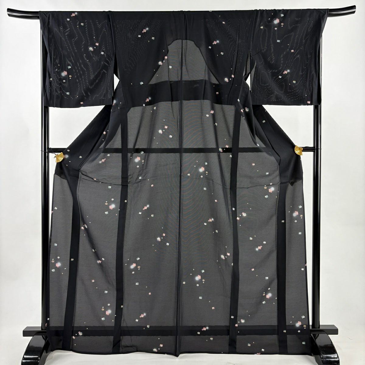 【美品】 小紋 身長169.5cm 袖長68.5cm L 薄物 絽 源氏香 櫻花 漸層 黑 純蠶絲 優品級