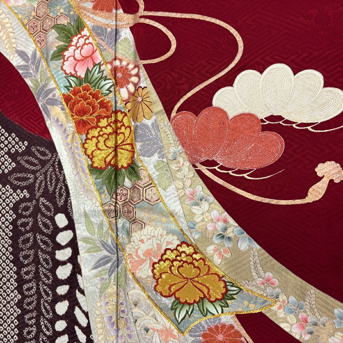 振袖禮服 身長172.5cm 袖長68.5cm L 雙層 熨斗紋 笠松樹 金絲 金銀彩 紅 純蠶絲 秀品級