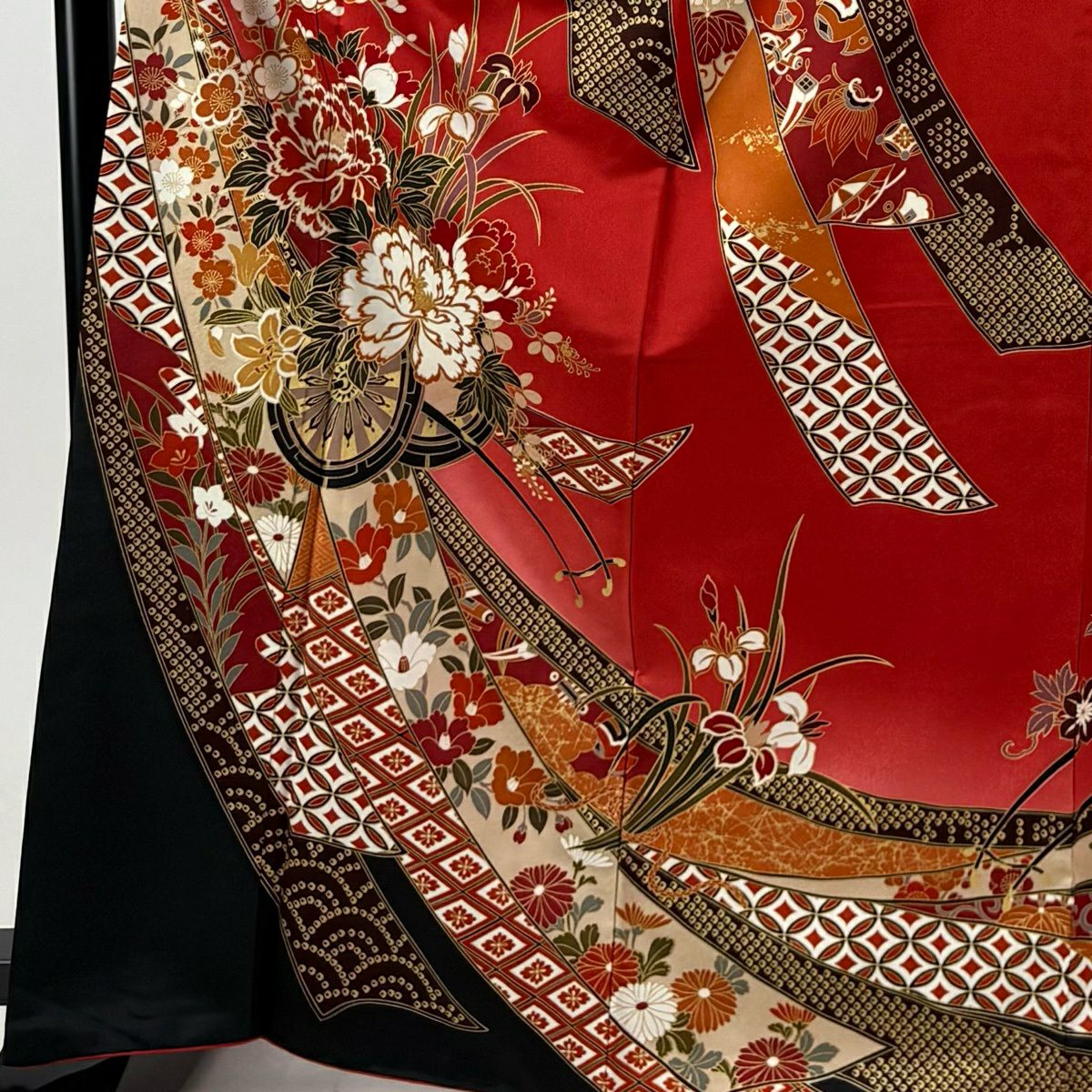 【美品】振袖禮服 身長168cm 袖長67.5cm L 雙層 花車 束捲熨斗紋 金銀彩 漸層 紅 純蠶絲 優品級