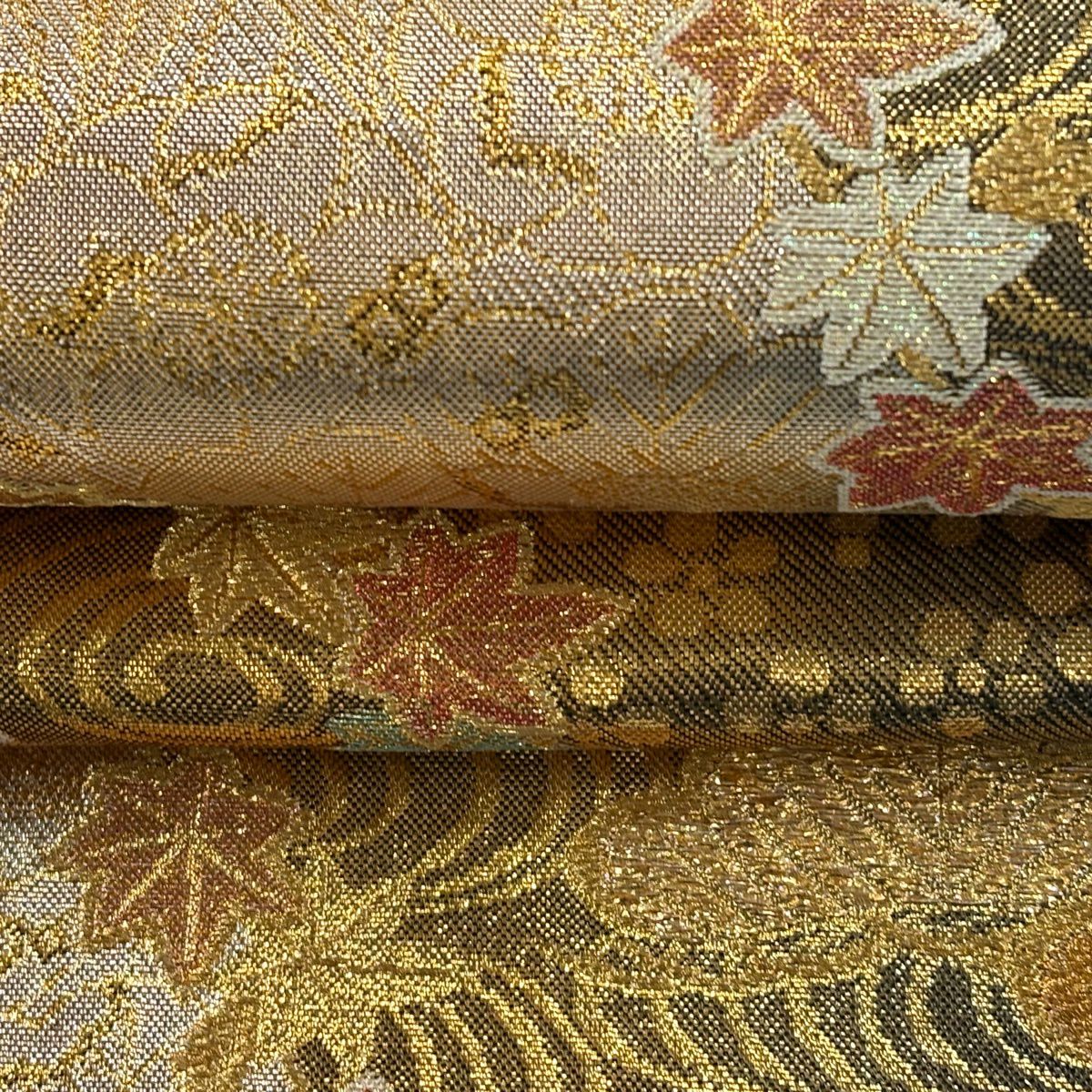 【美品】 袋帶 秀品級 花車 観世水 金金箔 金銀彩 六通 純蠶絲