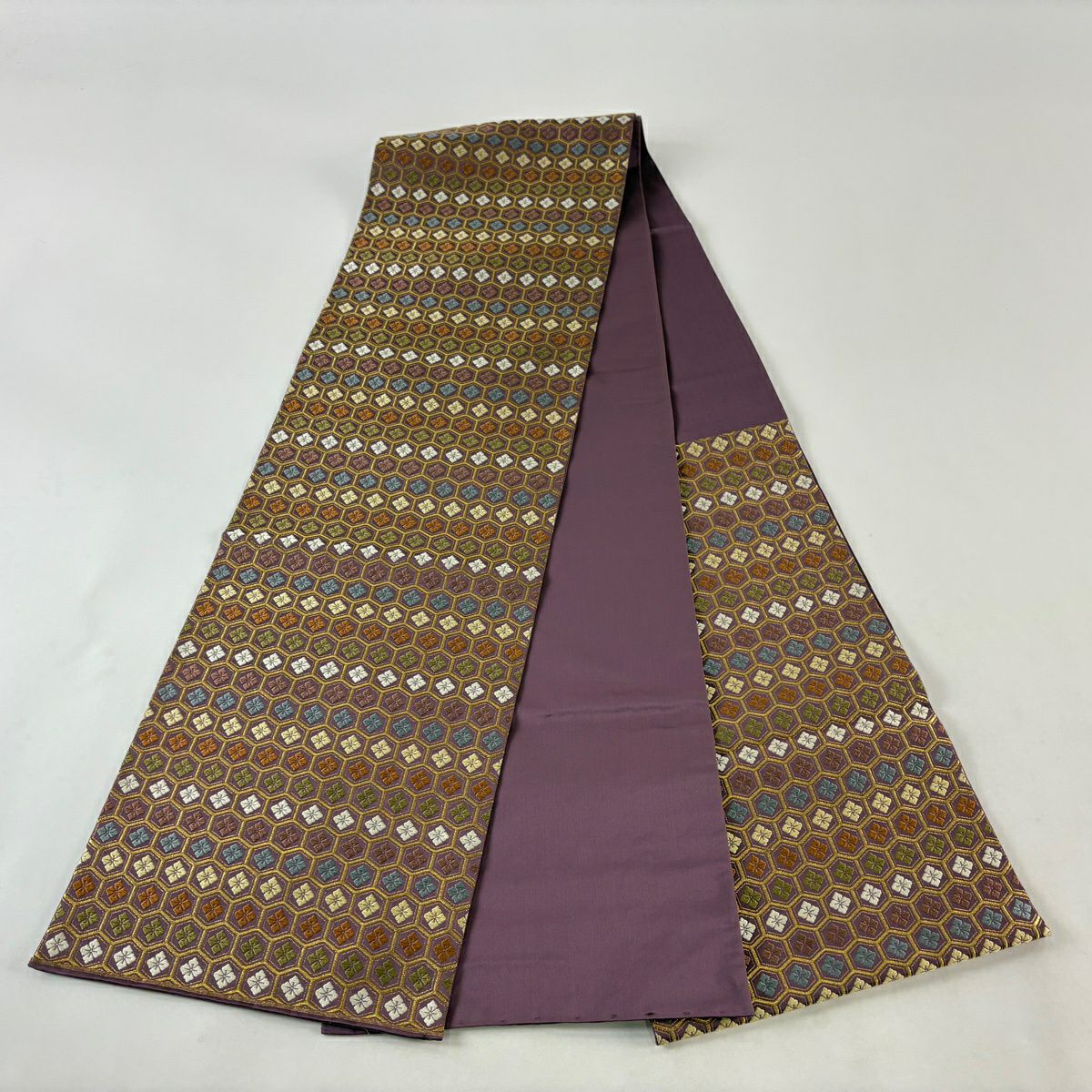 【美品】 袋帶 秀品級 花菱 龜甲 刺繡 金絲 紫 六通 純蠶絲