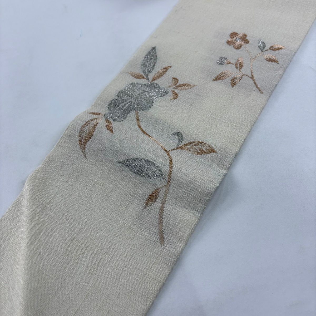 【美品】名古屋帶 名品級 紬織織 鹿 草花紋紋 金金箔 金銀彩 米色 純蠶絲