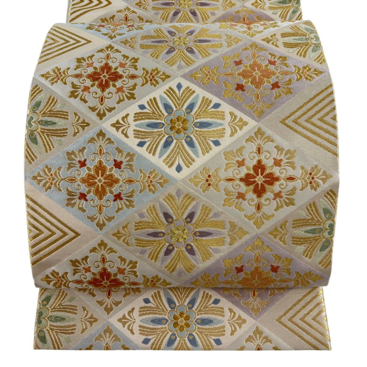 【美品】 袋帶 名品級 落款あり 本家加納 菱 華紋 刺繡 金銀彩 米色 六通 純蠶絲