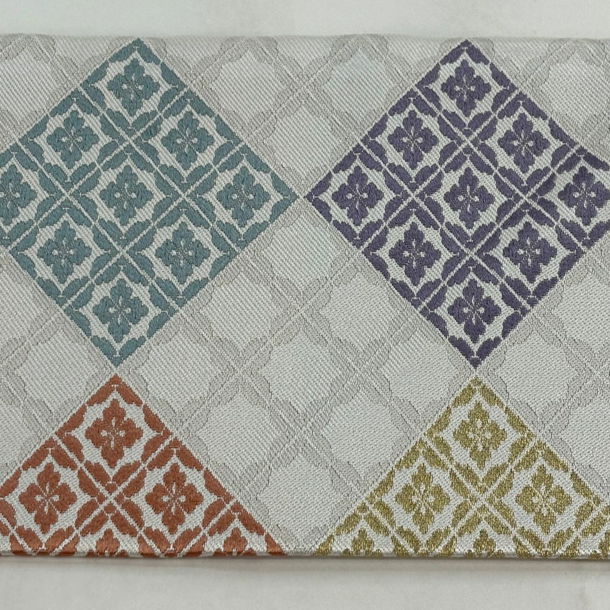 【美品】 名古屋帶 名品級 菱 花菱 刺繡 金線 灰白 純蠶絲