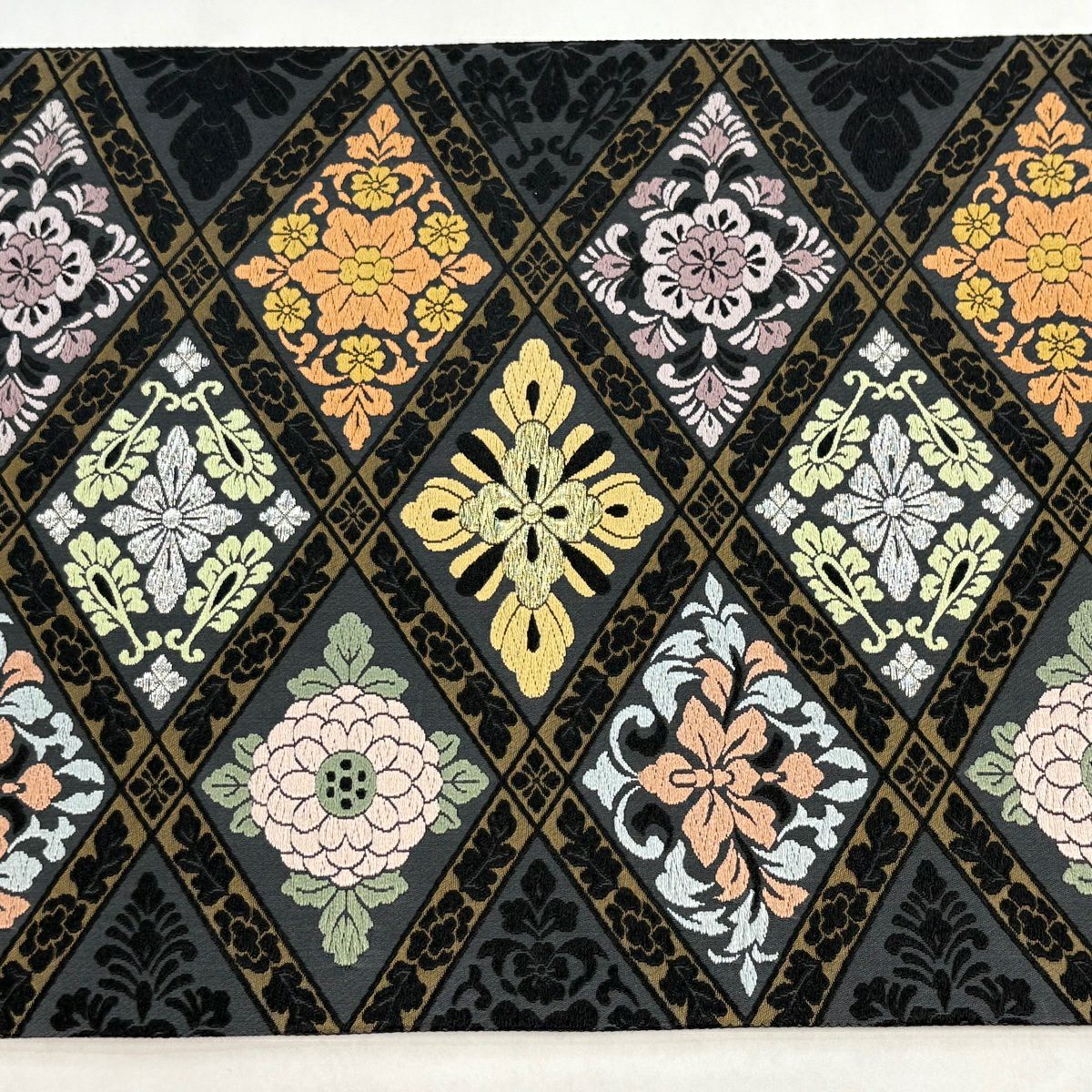 【美品】 袋帶 名品級 菱 草花紋 刺繡 金銀彩 灰 深藍 六通 純蠶絲