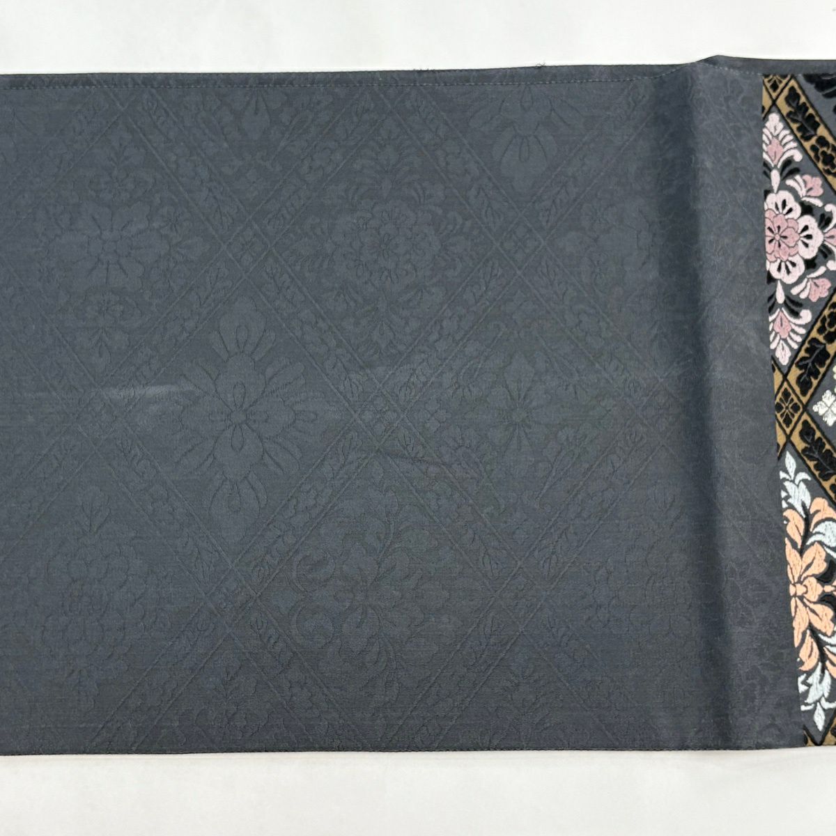 【美品】 袋帶 名品級 菱 草花紋 刺繡 金銀彩 灰 深藍 六通 純蠶絲