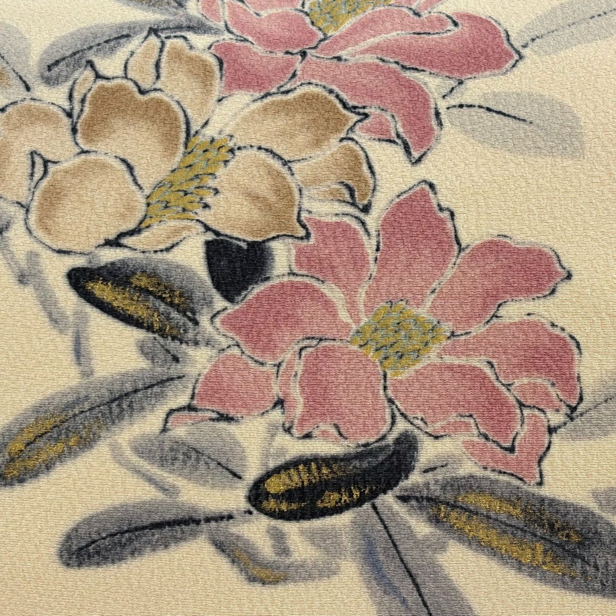 【美品】 名古屋帶 名品級 落款 草花紋紋 金彩裝飾 淺橙色 純蠶絲