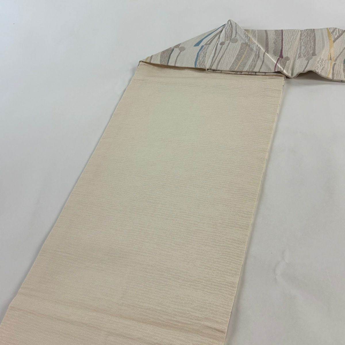 【美品】 名古屋帶 名品級 幾何學 銀糸 米色 純蠶絲