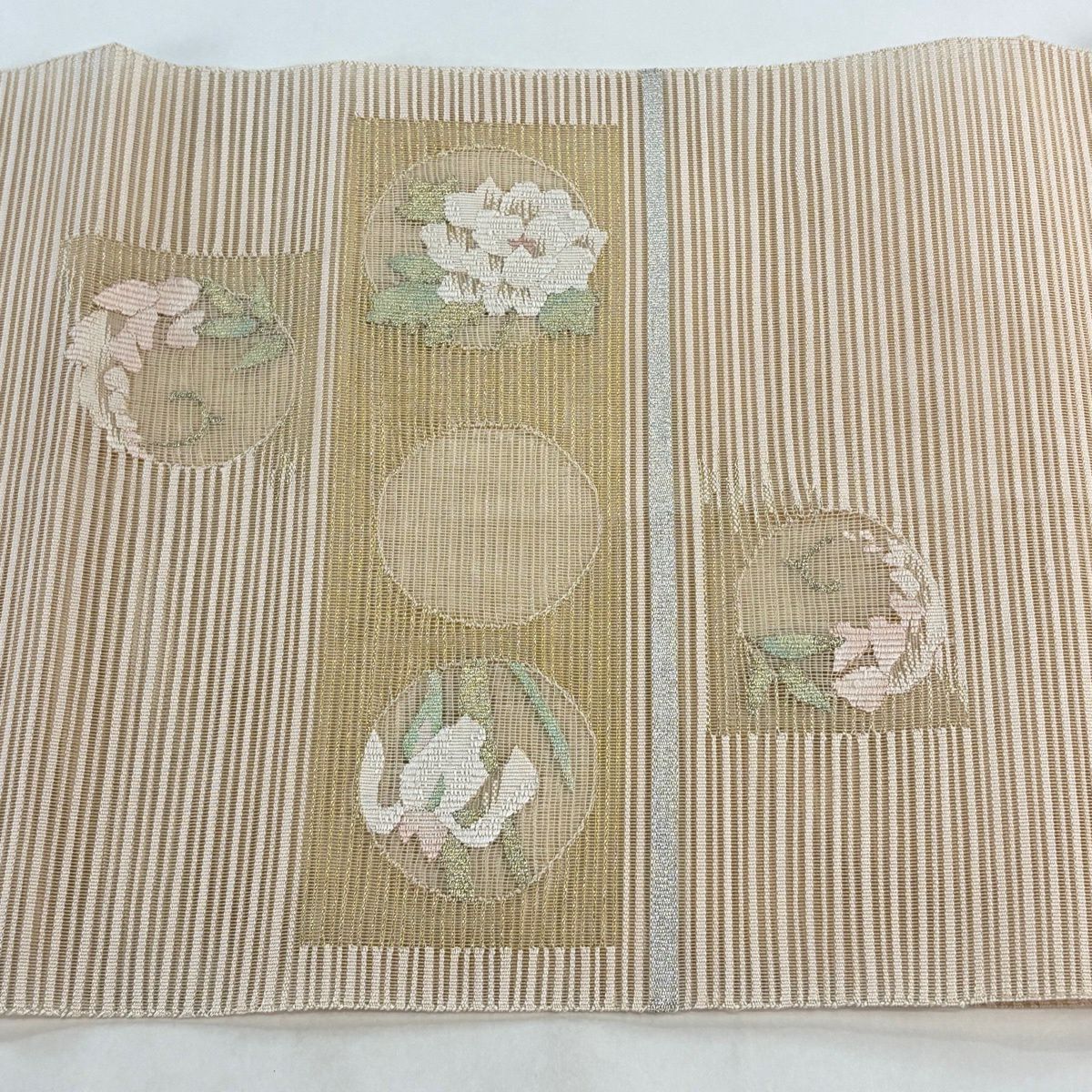 【美品】 名古屋帶 名品級 夏帶 八寸名古屋帶 松樹葉仕立 牡丹 藤 金銀彩 米色 純蠶絲