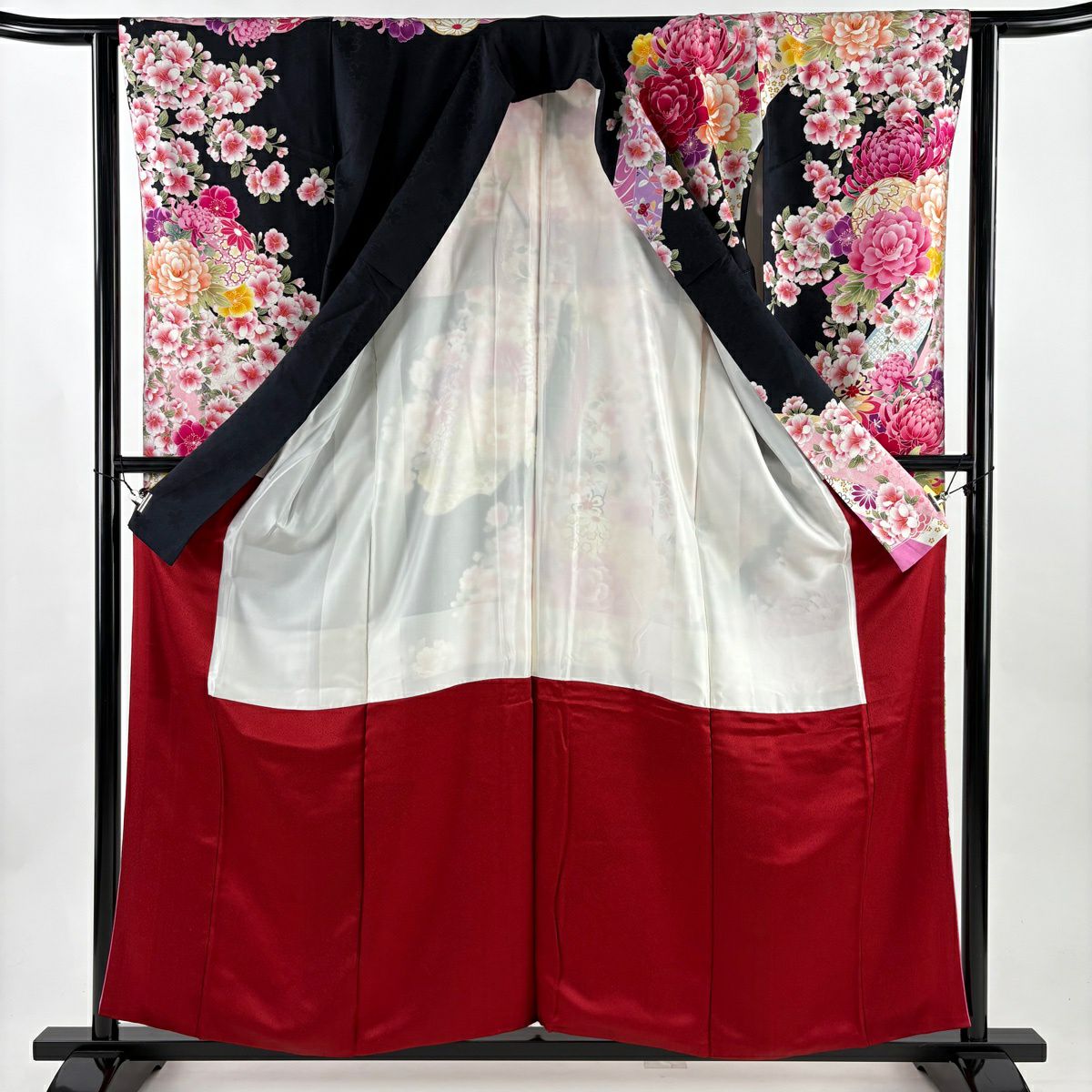 【美品】振袖禮服 身長158.5cm 袖長62.5cm S 雙層 牡丹 手鞠 金銀彩 黑 純蠶絲 名品級
