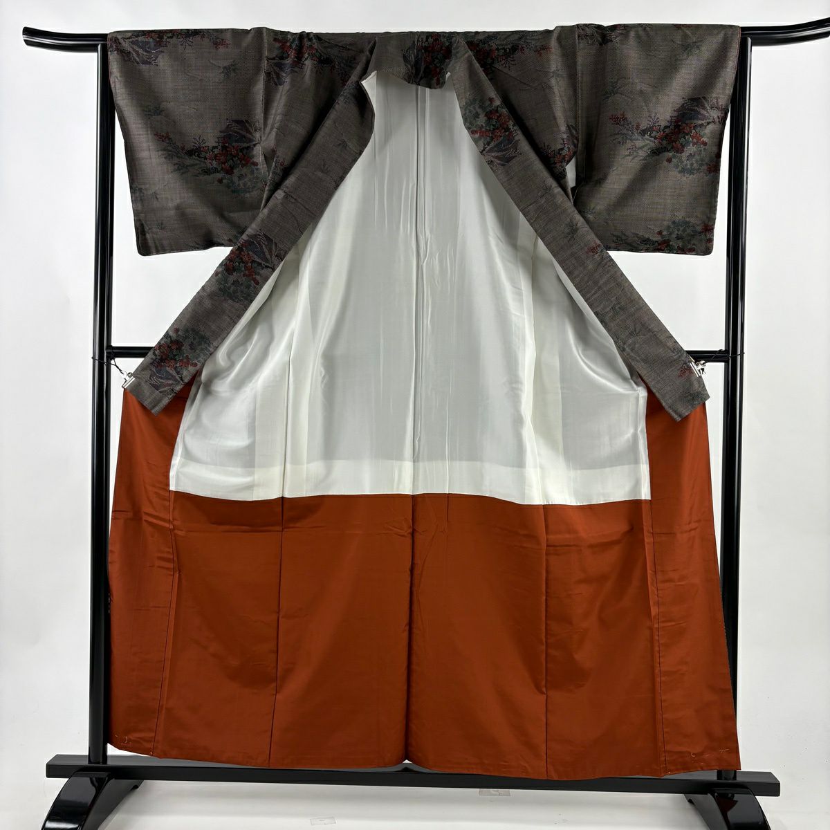 【美品】 大島紬織 身長159.5cm 袖長66cm M 雙層 純泥染 證書附帶 草花紋紋 建築 焦茶 純蠶絲 名品級