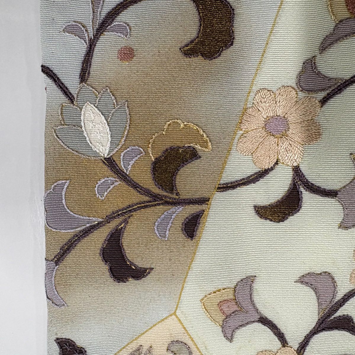 訪問服 身長152cm 袖長63.5cm S 雙層 花唐草紋 入子菱 金銀彩 蘇州刺繡 淺綠 純蠶絲 名品級