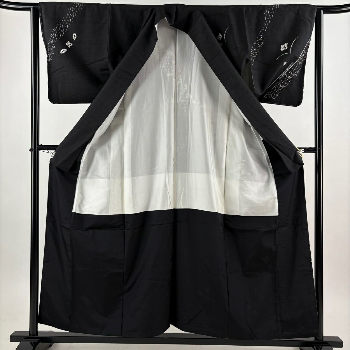 【美品】訪問服 身長156cm 袖長63cm S 雙層 紬織織 花 有職紋樣 刺繡絞染 黑 純蠶絲 名品級