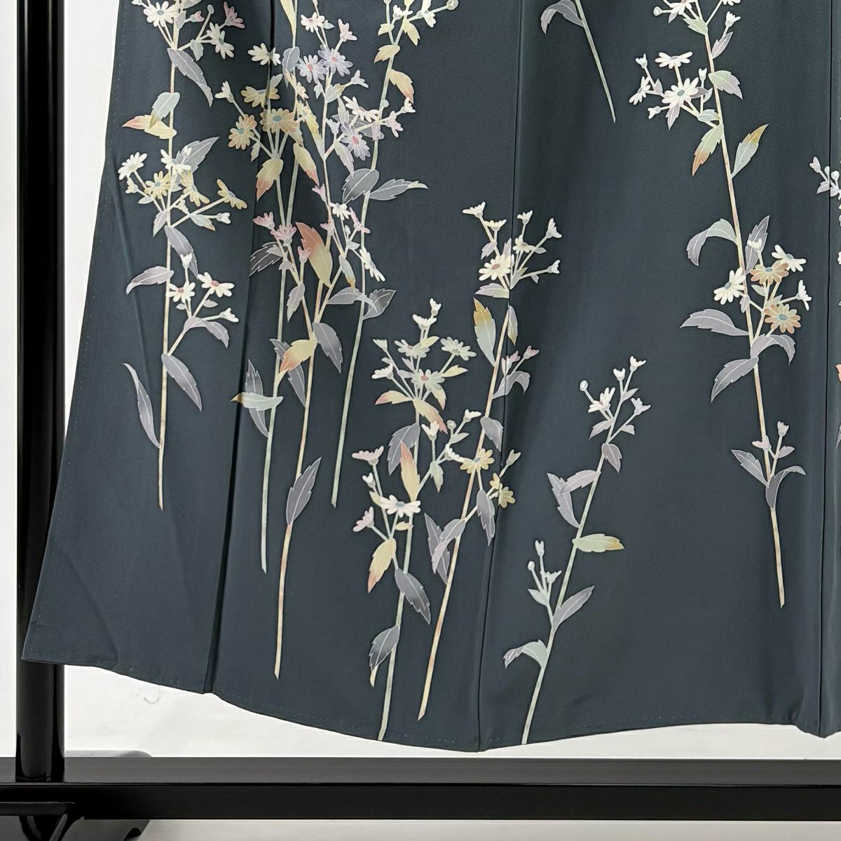 【美品】訪問服 身長153cm 袖長66cm M 雙層 阿部佳雪 落款あり 草花紋紋 灰色 純蠶絲 名品級