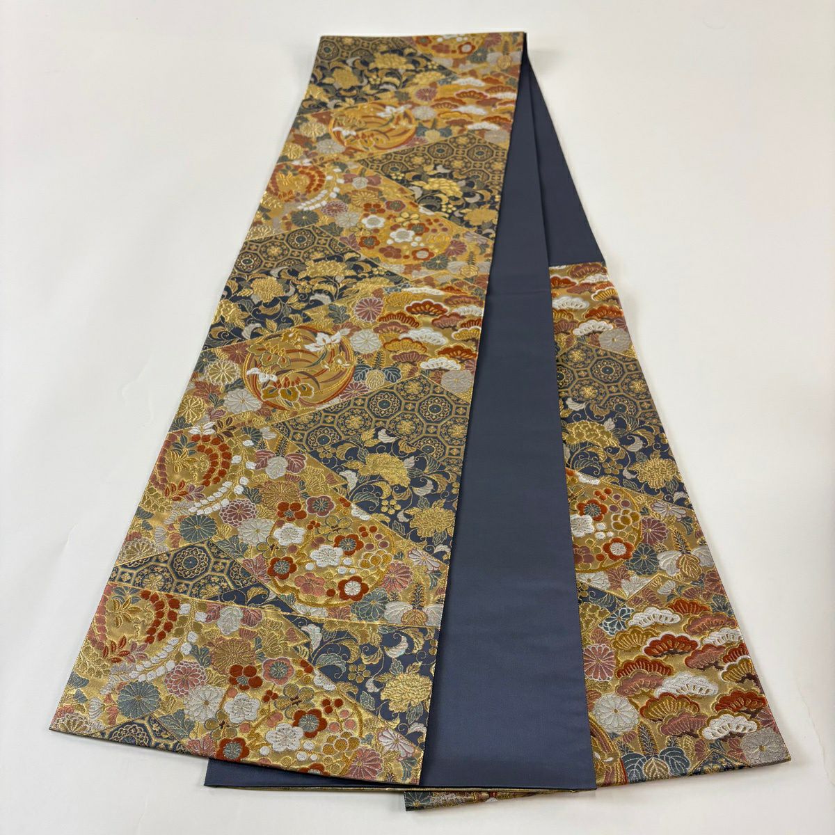 【美品】 袋帶 秀品級 花丸紋 笠松樹 金絲 金金箔 金 六通 純蠶絲