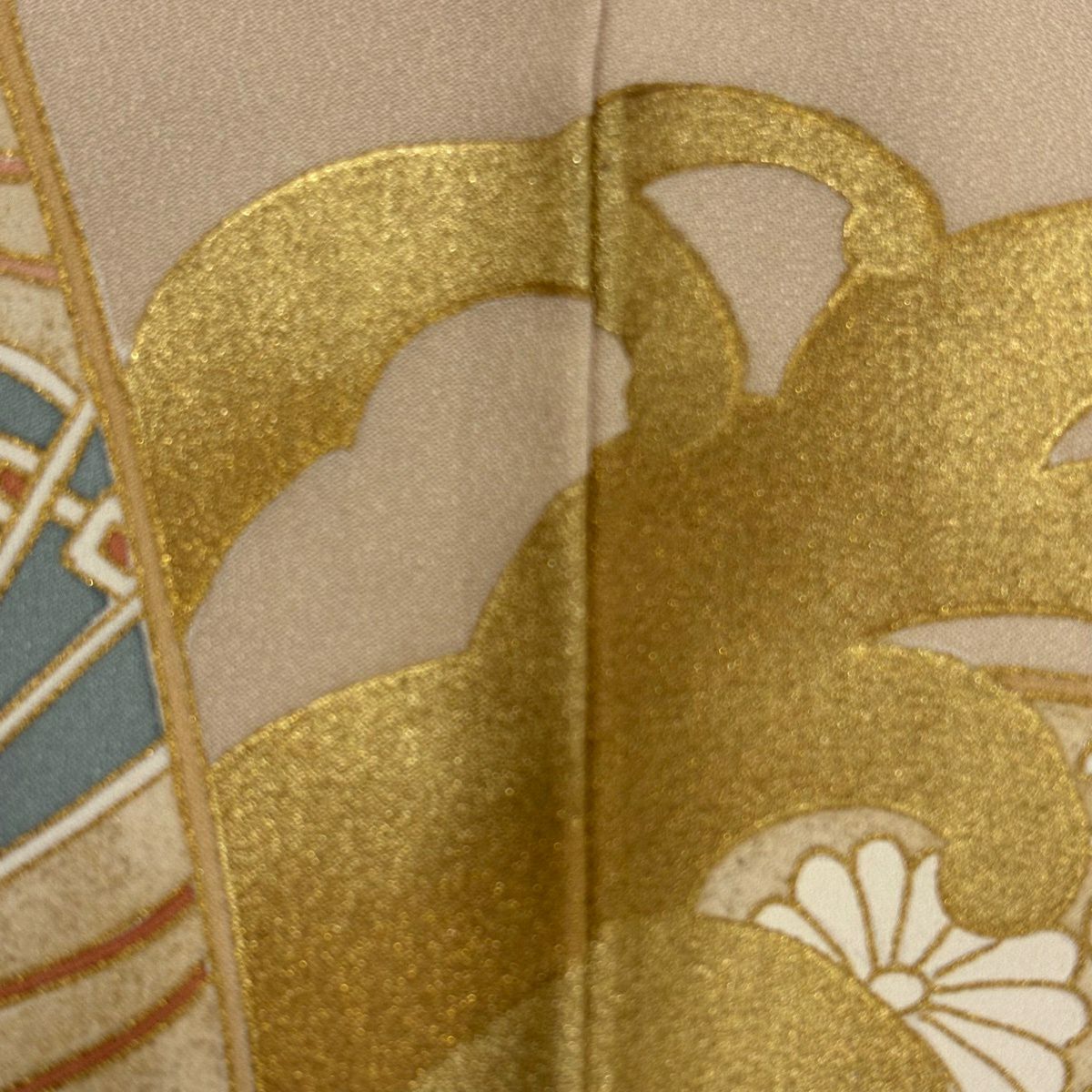 色留袖禮服 身長165.5cm 袖長65cm M 雙層 波頭 寶盡くし 金絲 金銀彩 米色 純蠶絲 優品級 一つ紋