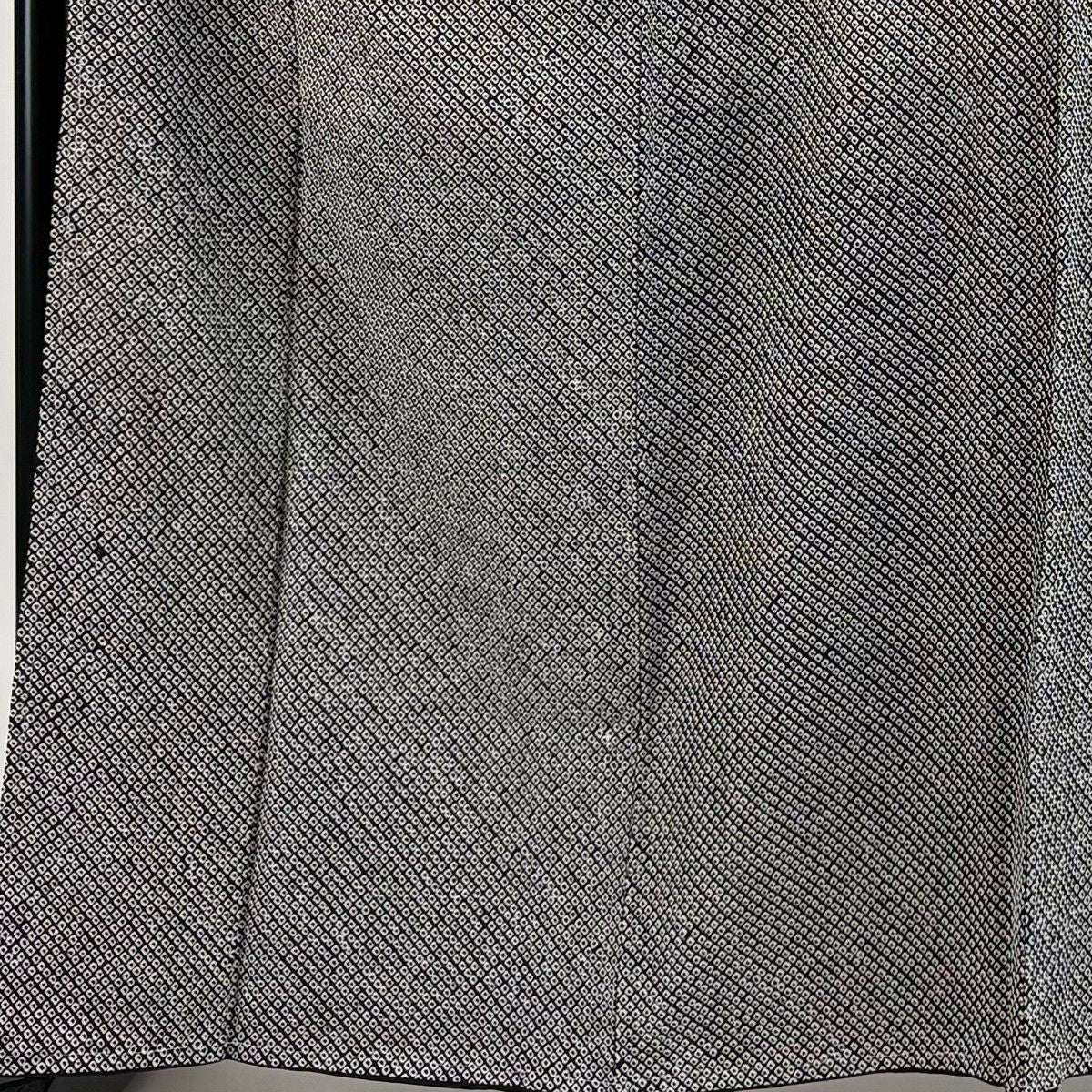 【美品】 小紋 身長163.5cm 袖長67cm M 雙層 幾何學圖案 總絞染 黑 純蠶絲 秀品級