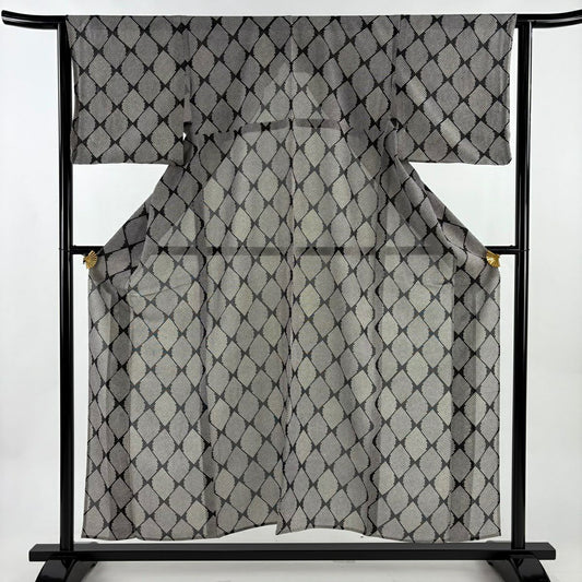 【美品】 小紋 身長155.5cm 袖長63.5cm S 薄物 絽 疋田 幾何學 墨 純蠶絲 秀品級