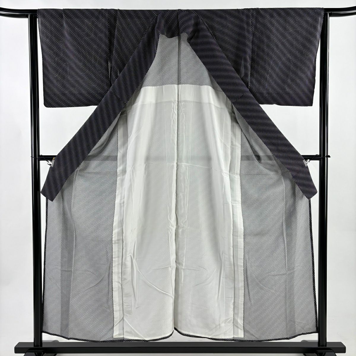 【美品】 小紋 身長155cm 袖長64.5cm M 薄物 絽 幾何學圖案 黑 純蠶絲 秀品級