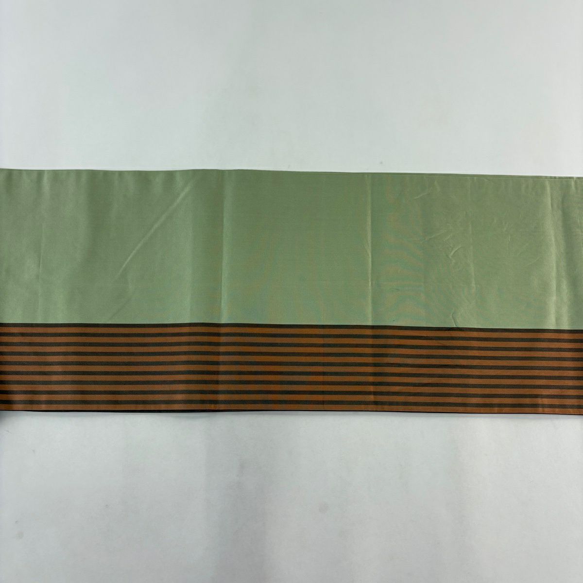【美品】 開口名古屋帶 優品級 圖案 條紋 淺綠 純蠶絲