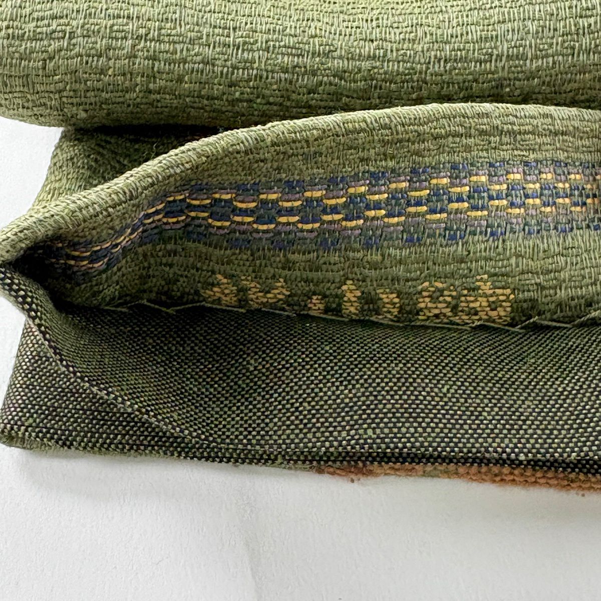 【美品】 袋帶 秀品級 草花紋 よもぎ色 六通 純蠶絲