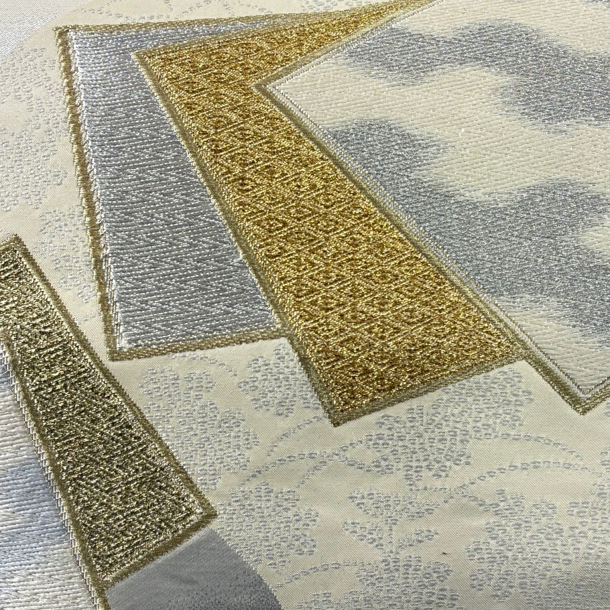 開口名古屋帶 秀品級 色紙 菊花花 金銀彩 刺繡 灰色 純蠶絲