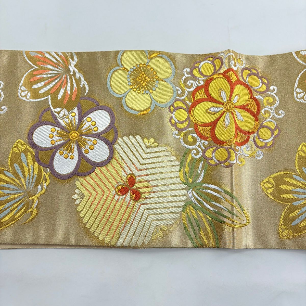 【美品】 袋帶 秀品級 振袖禮服禮服用 梅花 若松樹 金銀線 刺繡 金色 六通 純蠶絲
