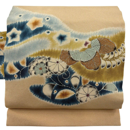 【美品】 名古屋帶 秀品級 落款 草花紋紋 霞 縮緬 米色 純蠶絲