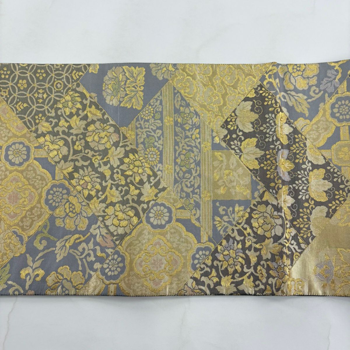 【美品】 袋帶 秀品級 花唐草紋 草花紋 金金箔 金絲 灰色 六通 純蠶絲