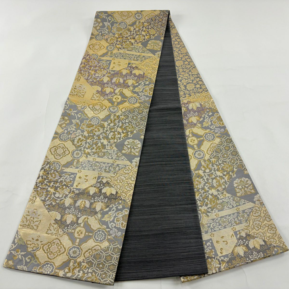 【美品】 袋帶 秀品級 花唐草紋 草花紋 金金箔 金絲 灰色 六通 純蠶絲