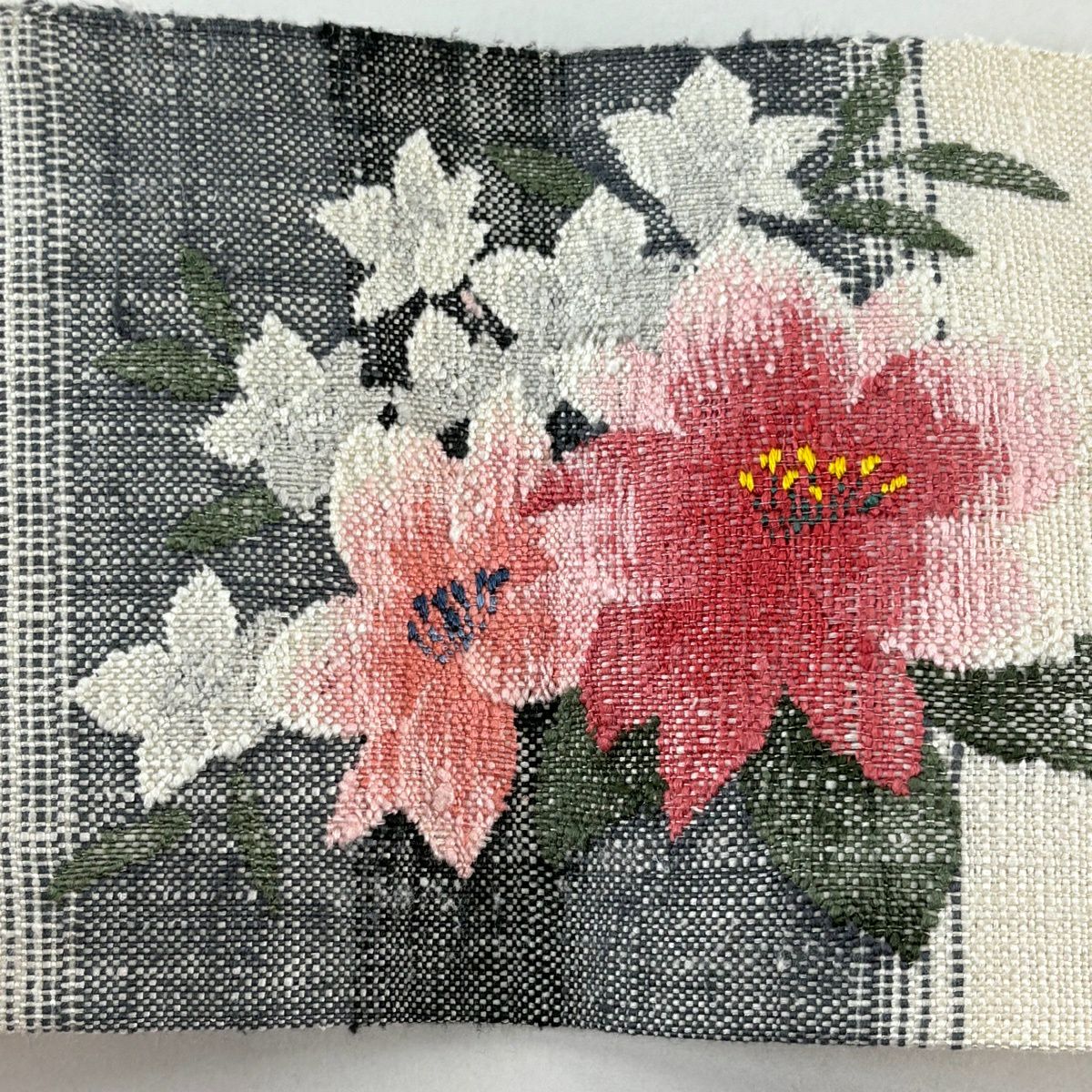【美品】 名古屋帶 秀品級 渡文 草花紋 薄紫 純蠶絲