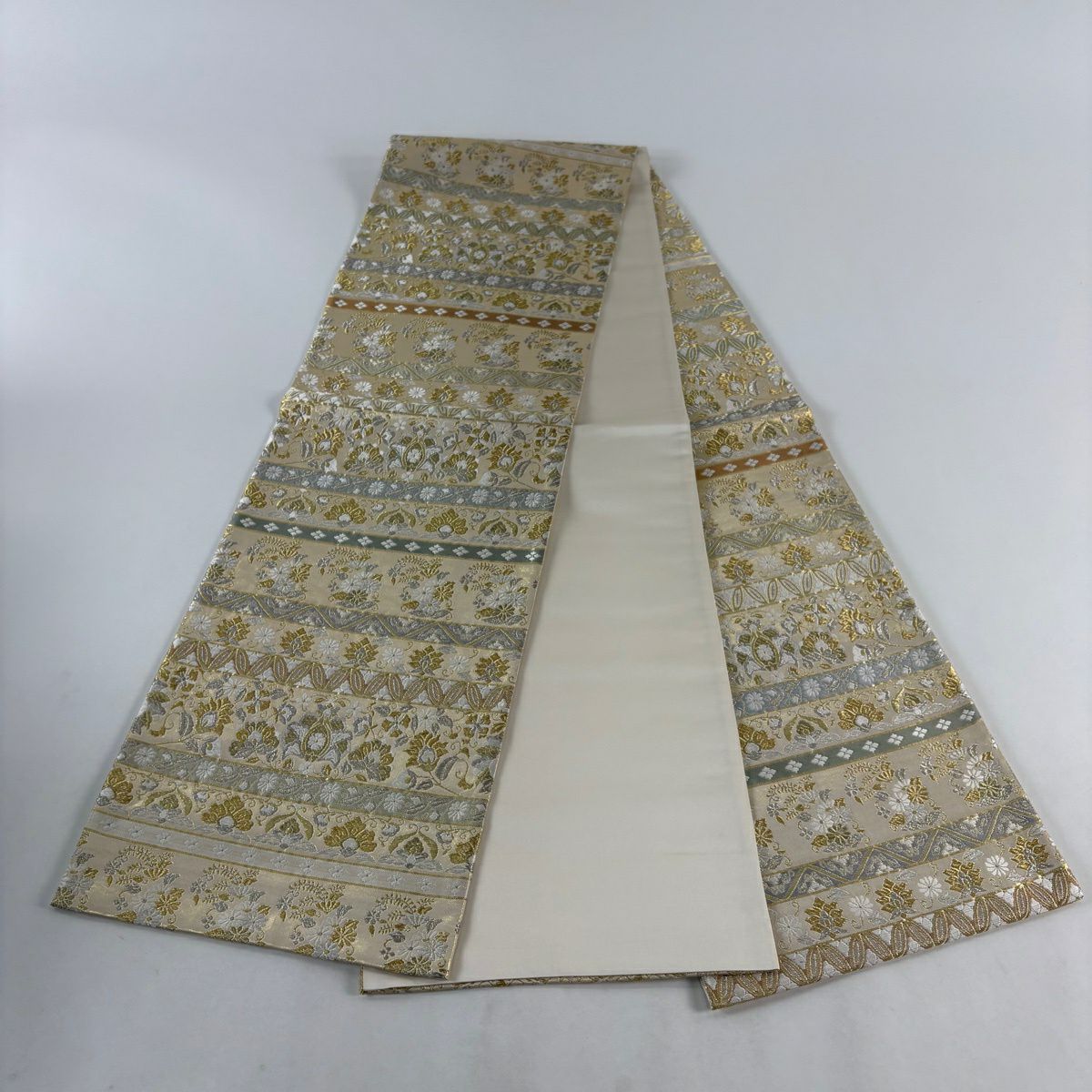 【美品】 袋帶 優品級 草花紋紋 段紋 金銀線 金色 全通 純蠶絲