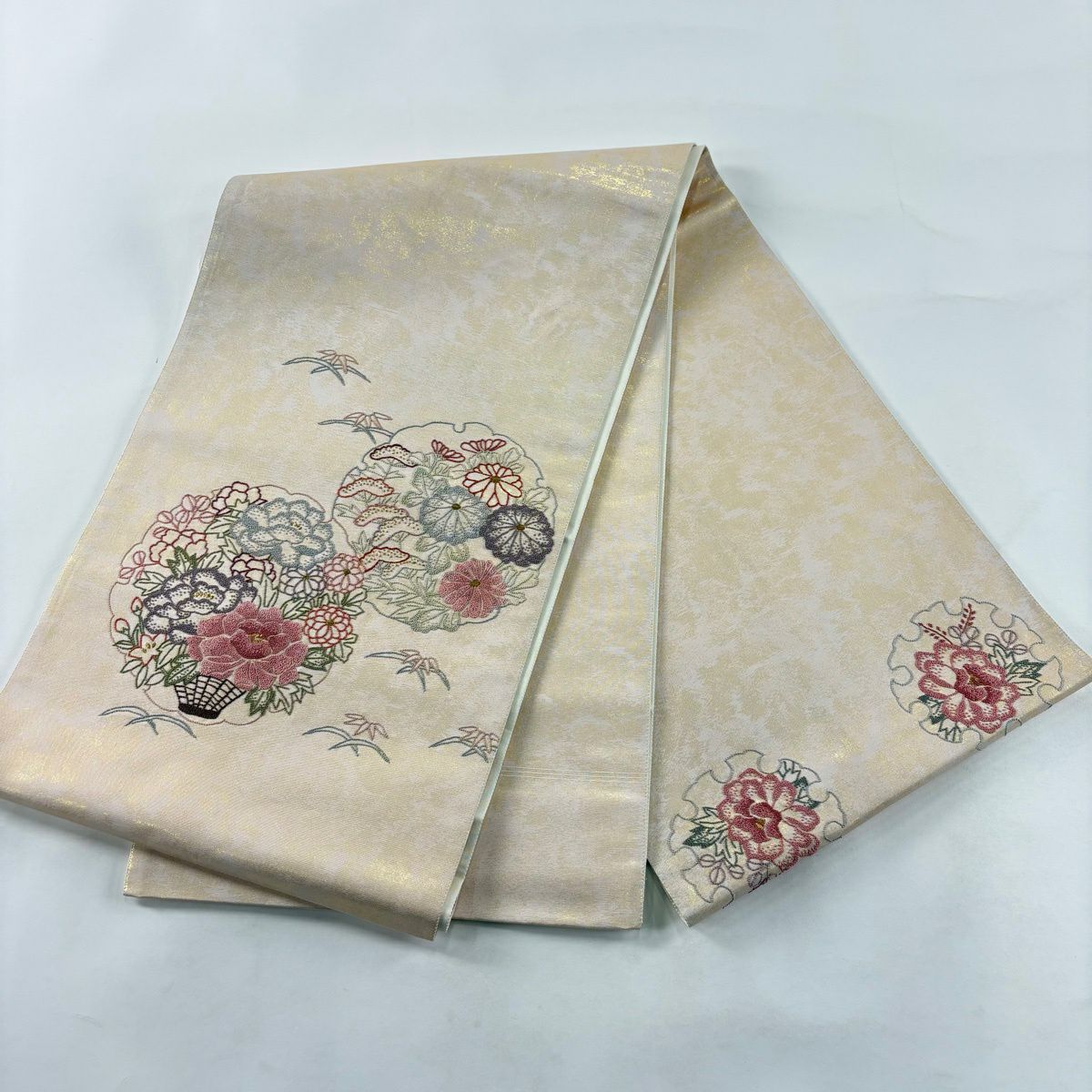 袋帶 秀品級 雪輪 草花紋 金金箔 相良刺繡 粉米色 お太鼓圖案 純蠶絲