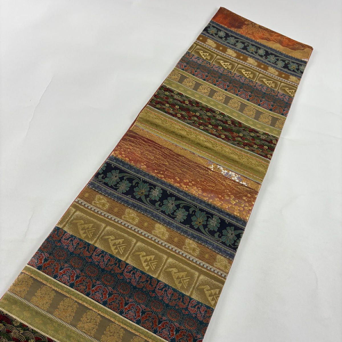 【美品】 袋帶 秀品級 御所車 鳥 金金箔 金絲 茶 お太鼓圖案 純蠶絲