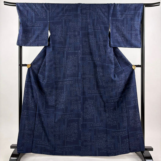 【美品】結城紬織 身長167cm 袖長68cm L 雙層 本場結城紬織 100龜甲 證書附帶 草花紋紋 龜甲絣 深藍 純蠶絲 逸品級