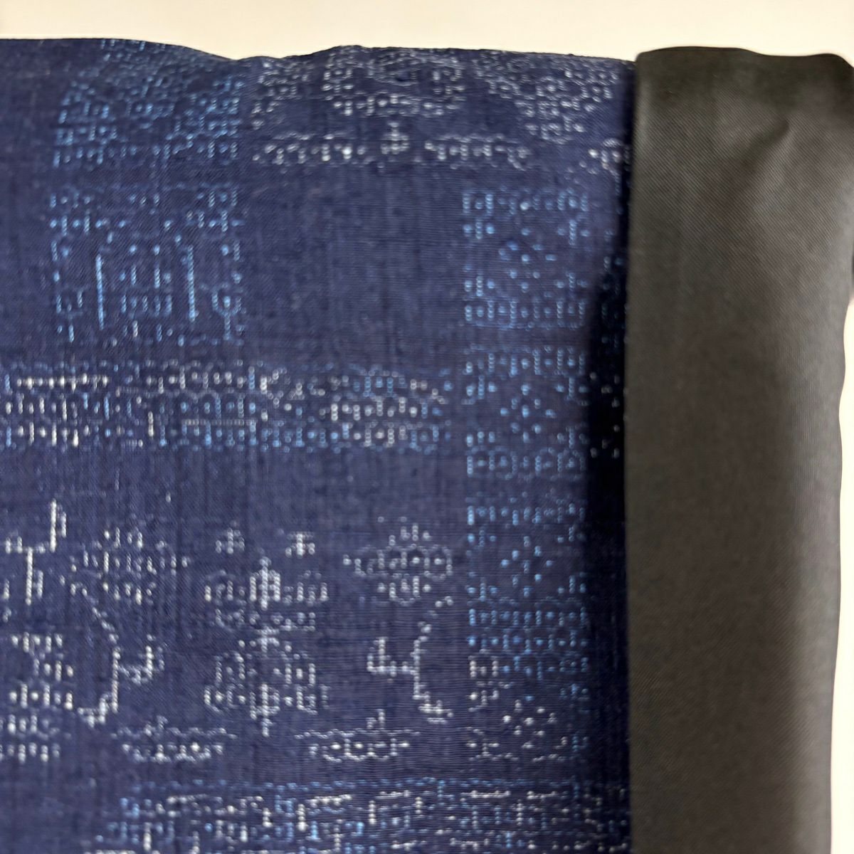 【美品】結城紬織 身長167cm 袖長68cm L 雙層 本場結城紬織 100龜甲 證書附帶 草花紋紋 龜甲絣 深藍 純蠶絲 逸品級