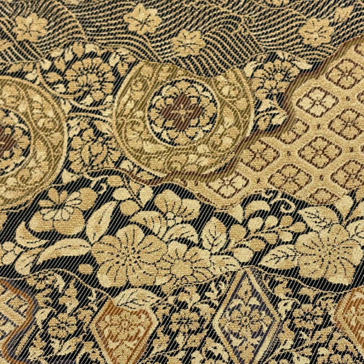 【美品】 袋帶 名品級 花唐草紋 有職紋樣 輪奈織 金絲 金色 六通 純蠶絲