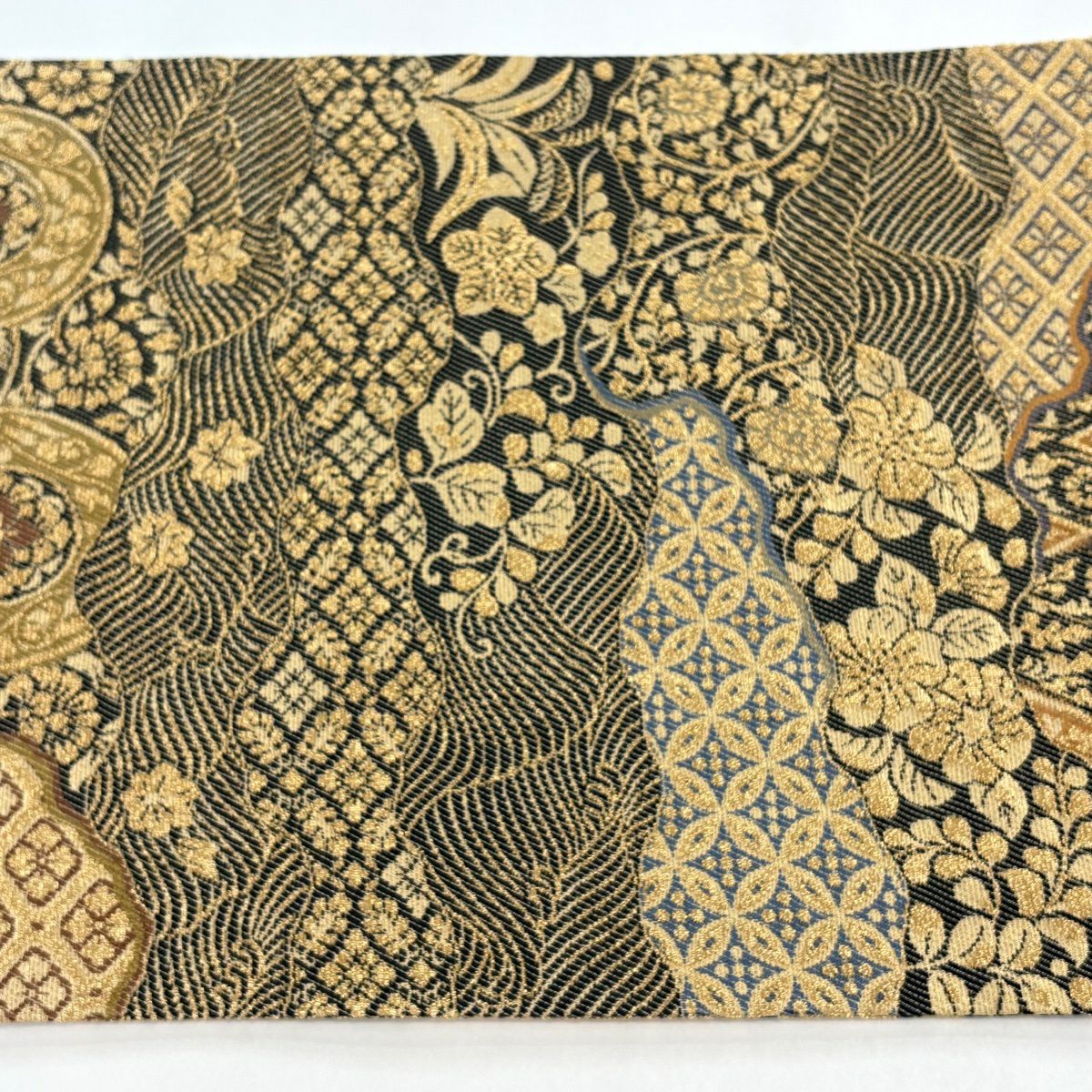【美品】 袋帶 名品級 花唐草紋 有職紋樣 輪奈織 金絲 金色 六通 純蠶絲