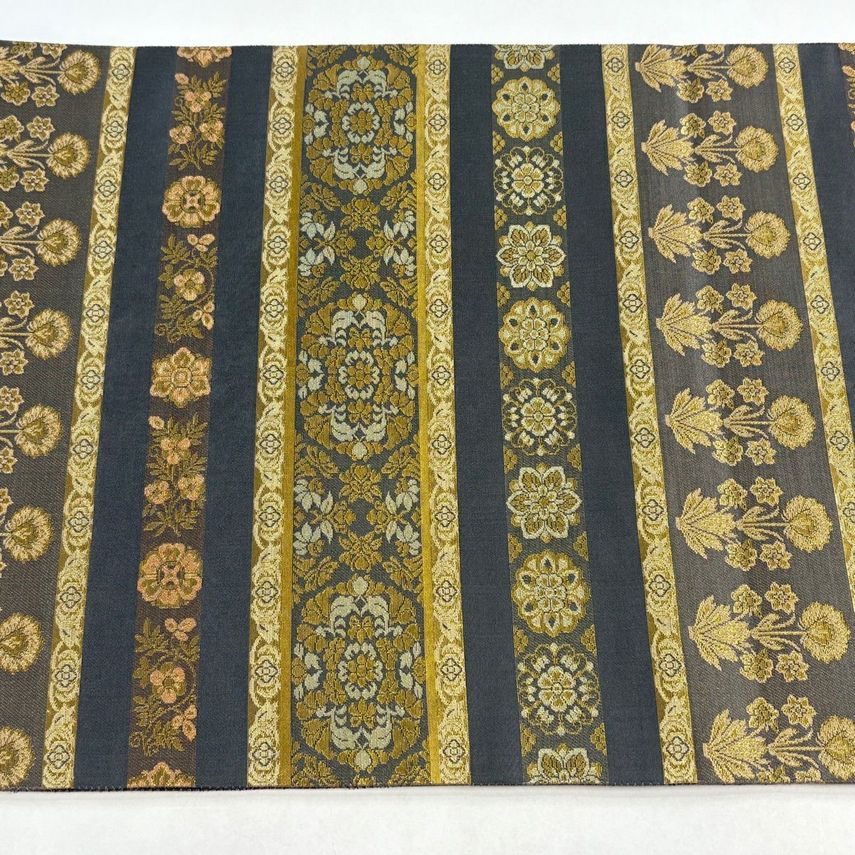 【美品】 袋帶 名品級 金金箔屋清兵衛 落款あり 鈴乃屋 正倉院間道 本金金箔 草木染 灰 深藍色 お太鼓柄 純蠶絲