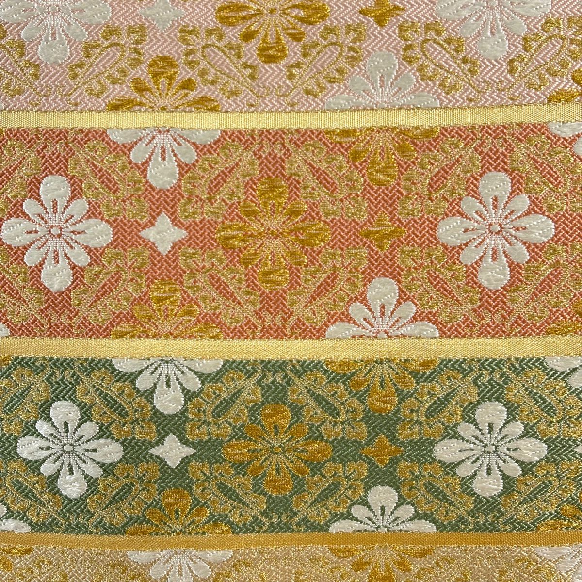 【美品】 袋帶 名品級 橫段 花 金金箔 金絲 米色 六通 純蠶絲