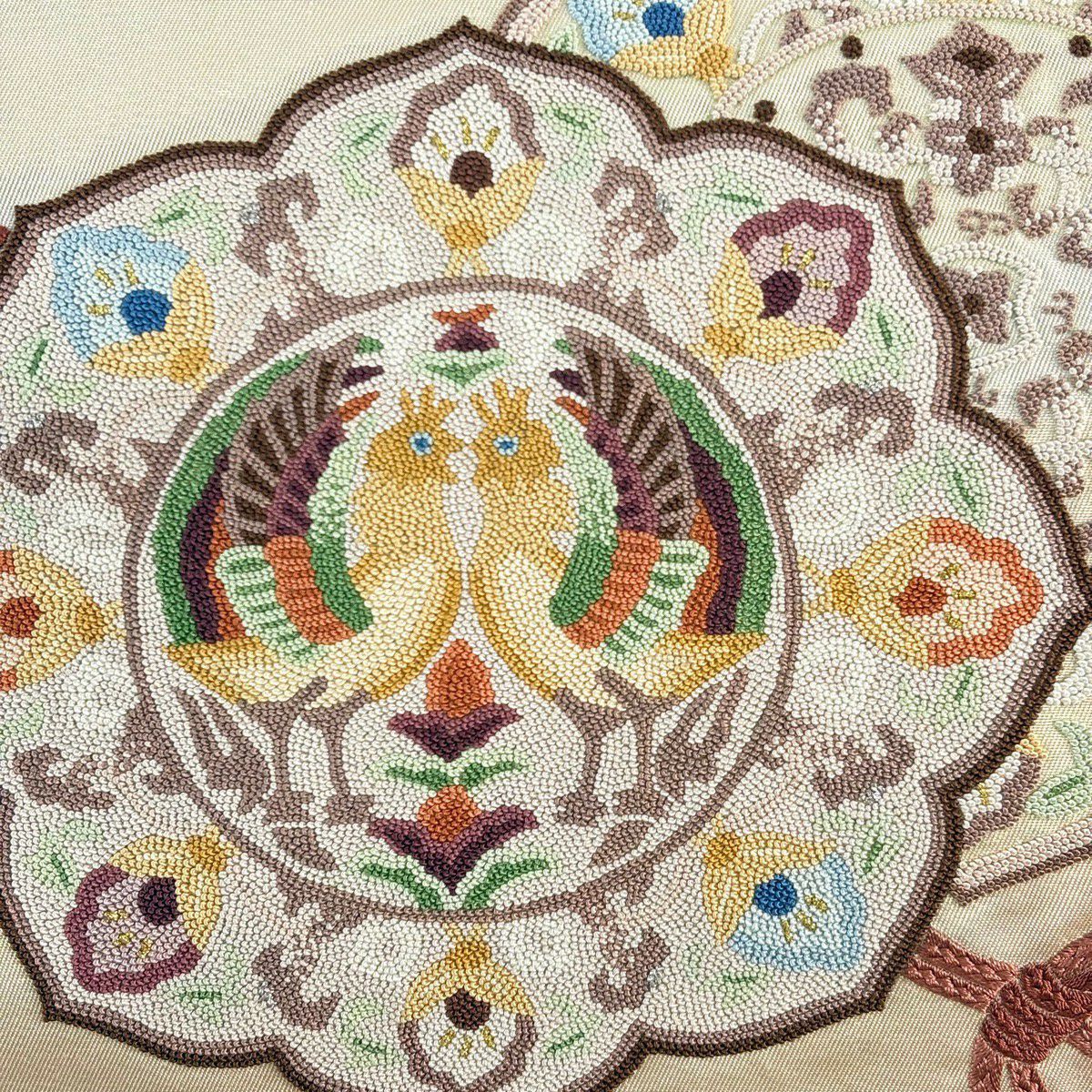【美品】 袋帶 名品級 鏡裏文 向鳥 相良刺繡 金金箔 金色 大鼓圖案 純蠶絲