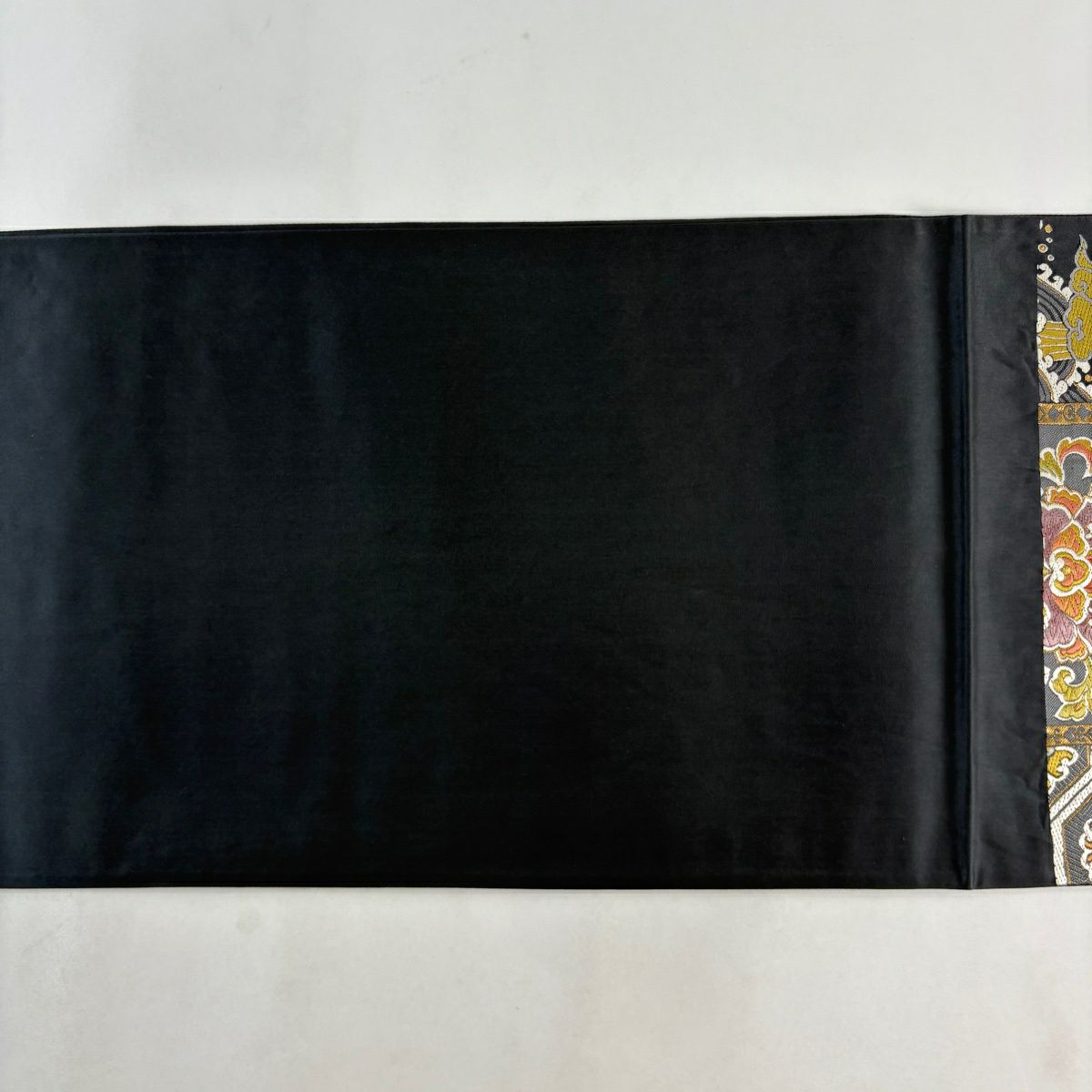 【美品】 袋帶 名品級 富屋織物 落款あり 重文的世界 中尊寺金色堂內具 鳳凰 草花紋唐織 金金箔 墨 六通 純蠶絲