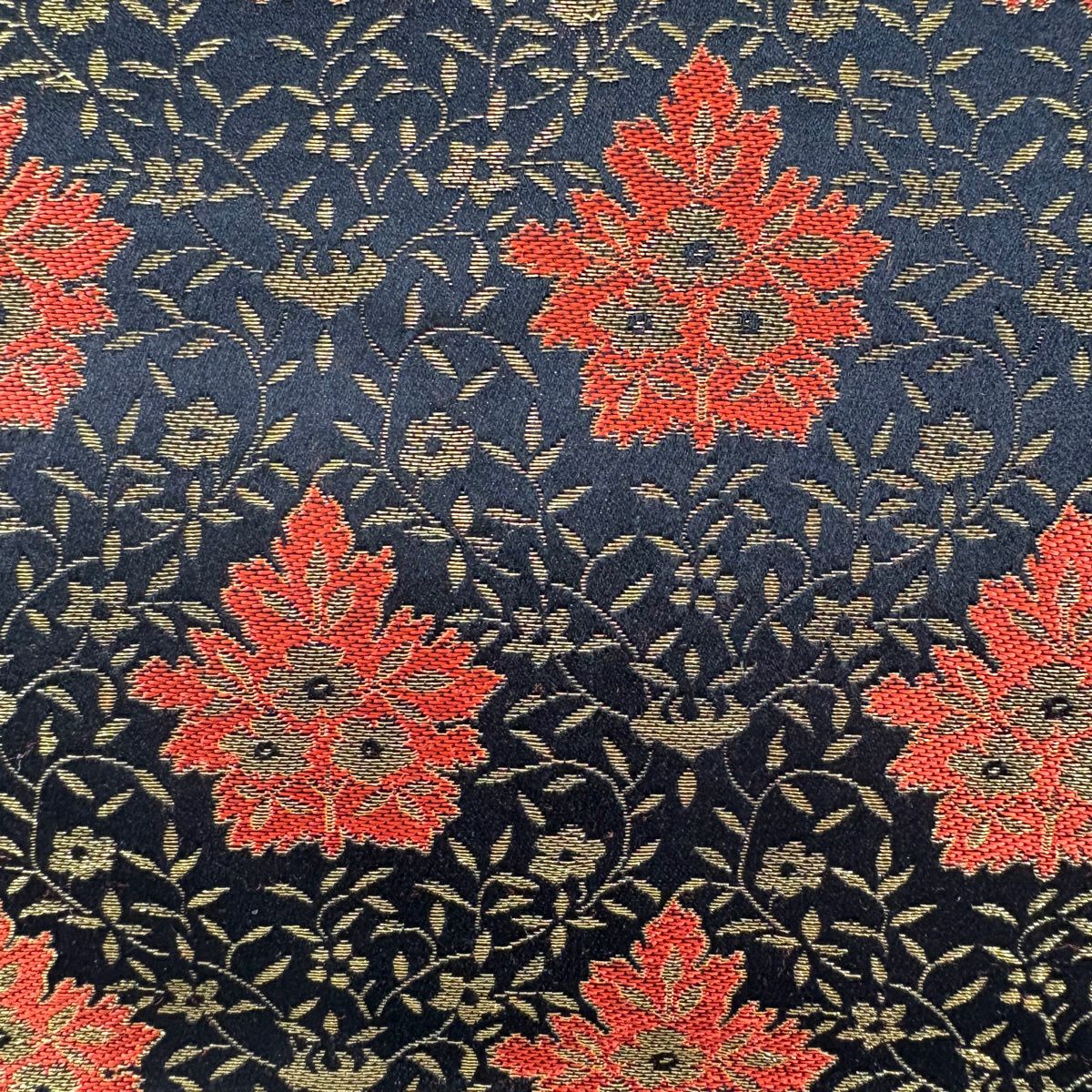 【美品】 開口名古屋帶 名品級 龍村美術織物 比翼仕立 雜花 花唐草紋 金絲 黑 純蠶絲