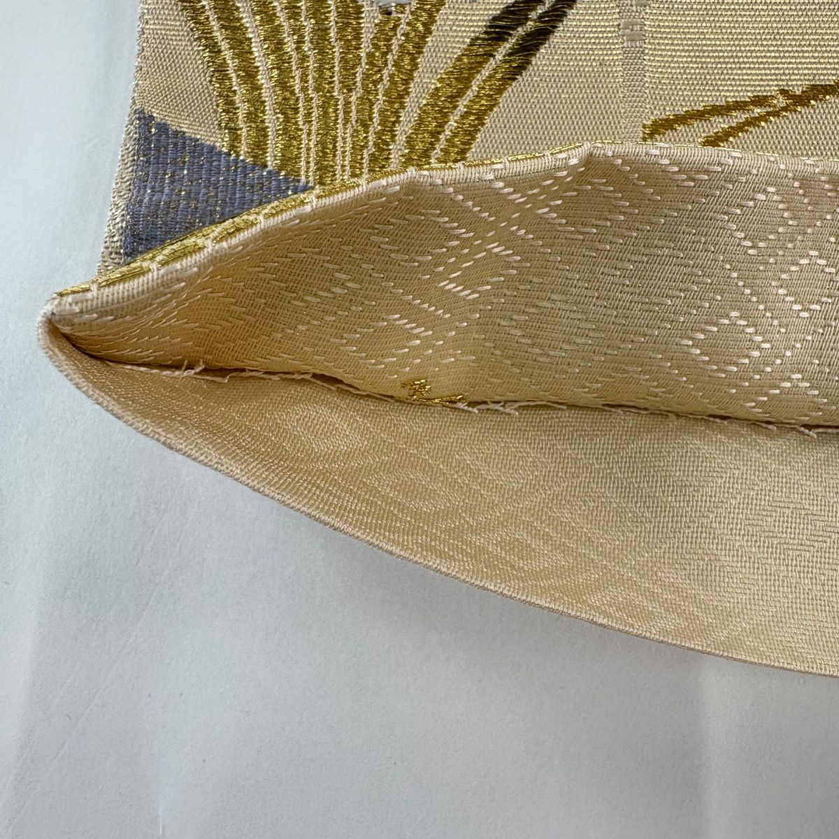 【美品】 袋帶 名品級 吉祥開運花 流水 金銀彩 金金箔 米色 六通 純蠶絲