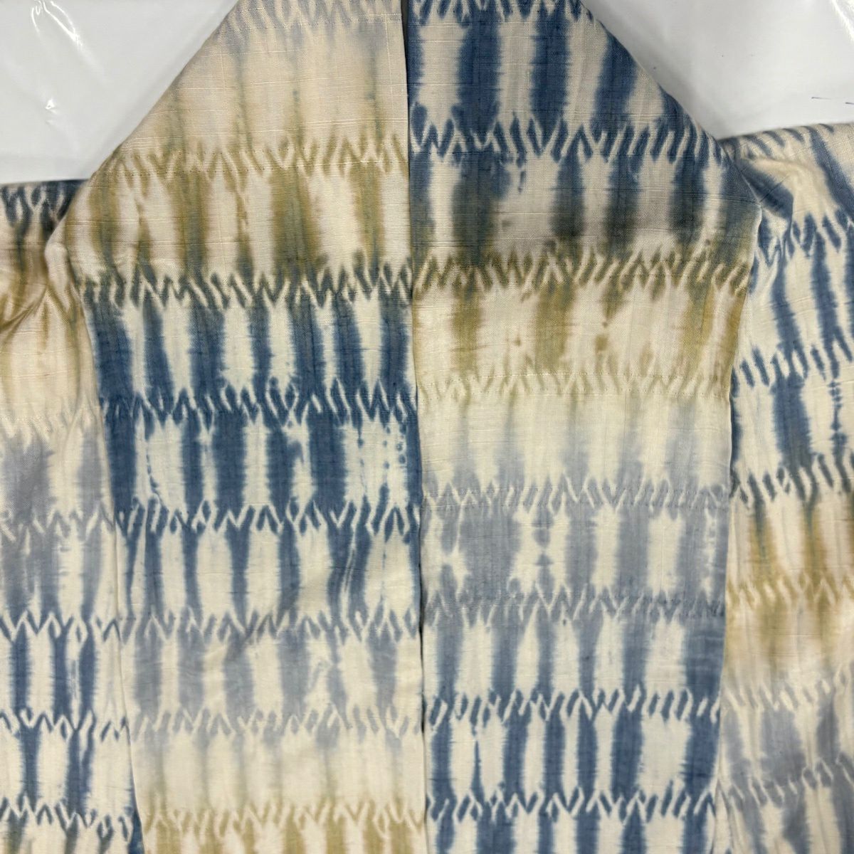 【美品】 小紋 身長160cm 袖長64cm M 雙層 紬織織 幾何學圖案 絞染 奶油色 純蠶絲 名品級