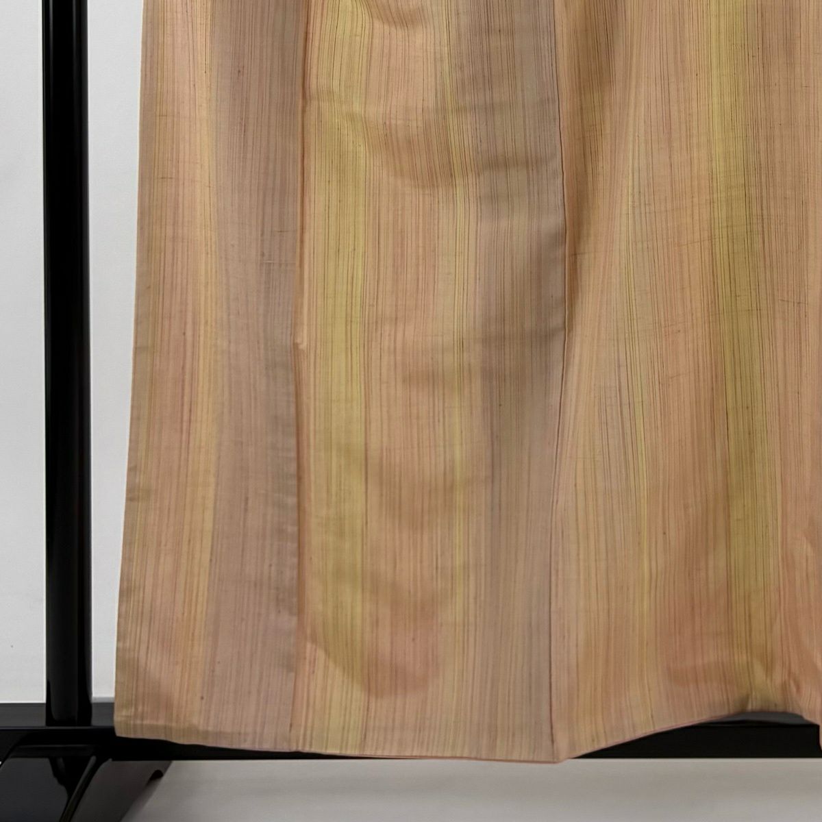 【美品】 紬織 身長160.5cm 袖長64.5cm M 雙層 垂直條紋 淺橙色 純蠶絲 名品級