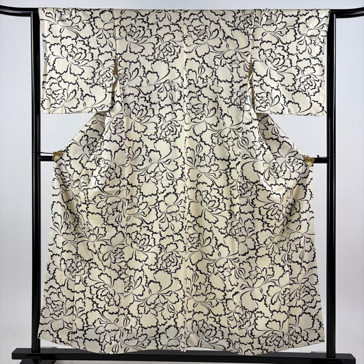 【美品】 小紋 身長154.5cm 袖長64cm M 雙層 牡丹 金銀彩 奶油色 純蠶絲 名品級